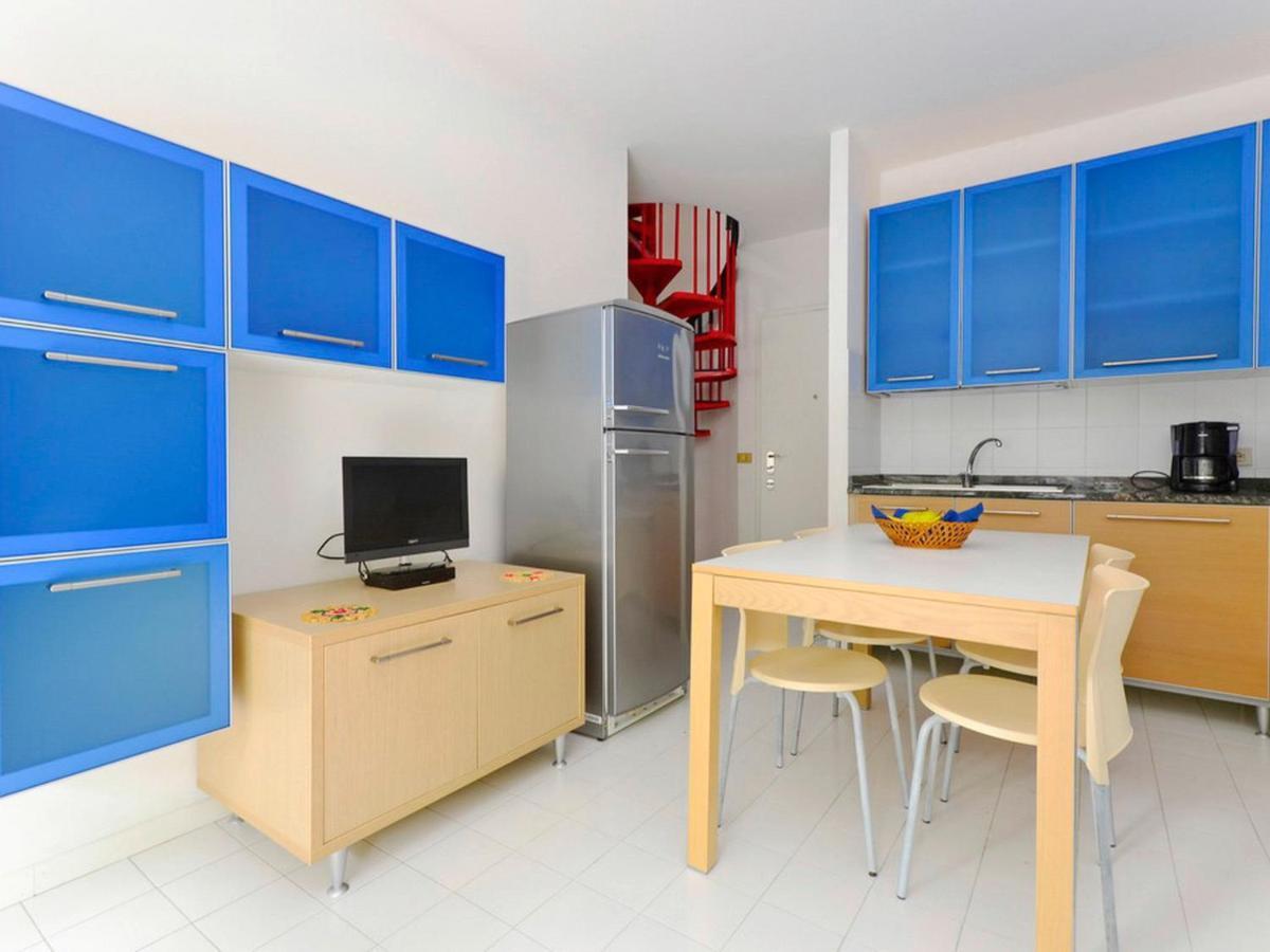 Apartment Parco Hemingway-4 By Interhome 利尼亚诺萨比亚多罗 外观 照片