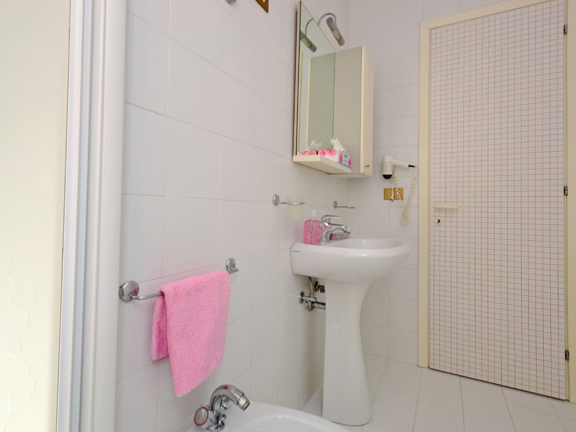 Apartment Parco Hemingway-4 By Interhome 利尼亚诺萨比亚多罗 外观 照片